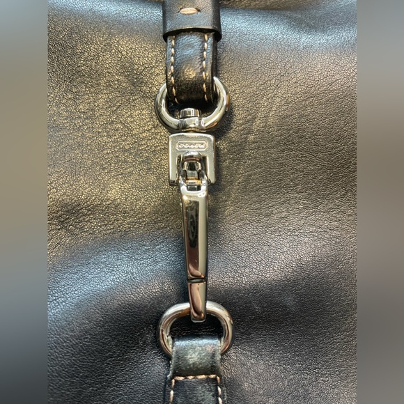 Coach Hampton Clip Lock Black Leather Shoulder Bag - Picture 2 of 16